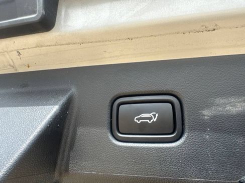 Used 2025 Hyundai Tucson SEL FWD image 37