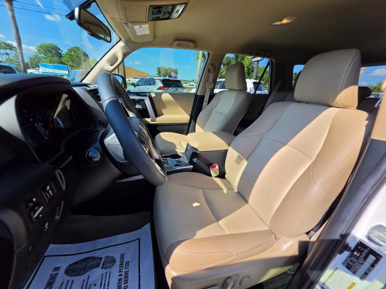 Used 2017 Toyota 4Runner SR5 Premium AWD/4WD image 10