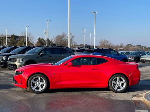 Used 2024 Chevrolet Camaro LT image 5