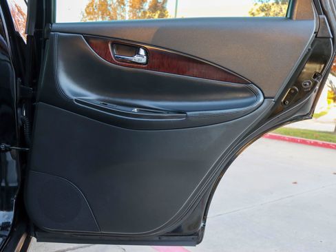 Used 2017 INFINITI QX50 2WD w/ Premium Plus Package image 11