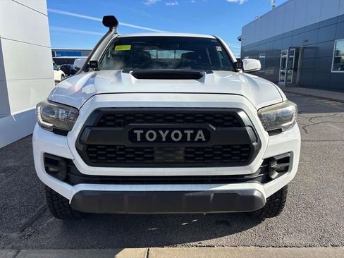 Used 2019 Toyota Tacoma TRD Pro AWD/4WD image 2