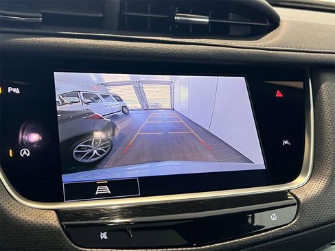 Certified 2025 Cadillac XT6 Luxury image 29