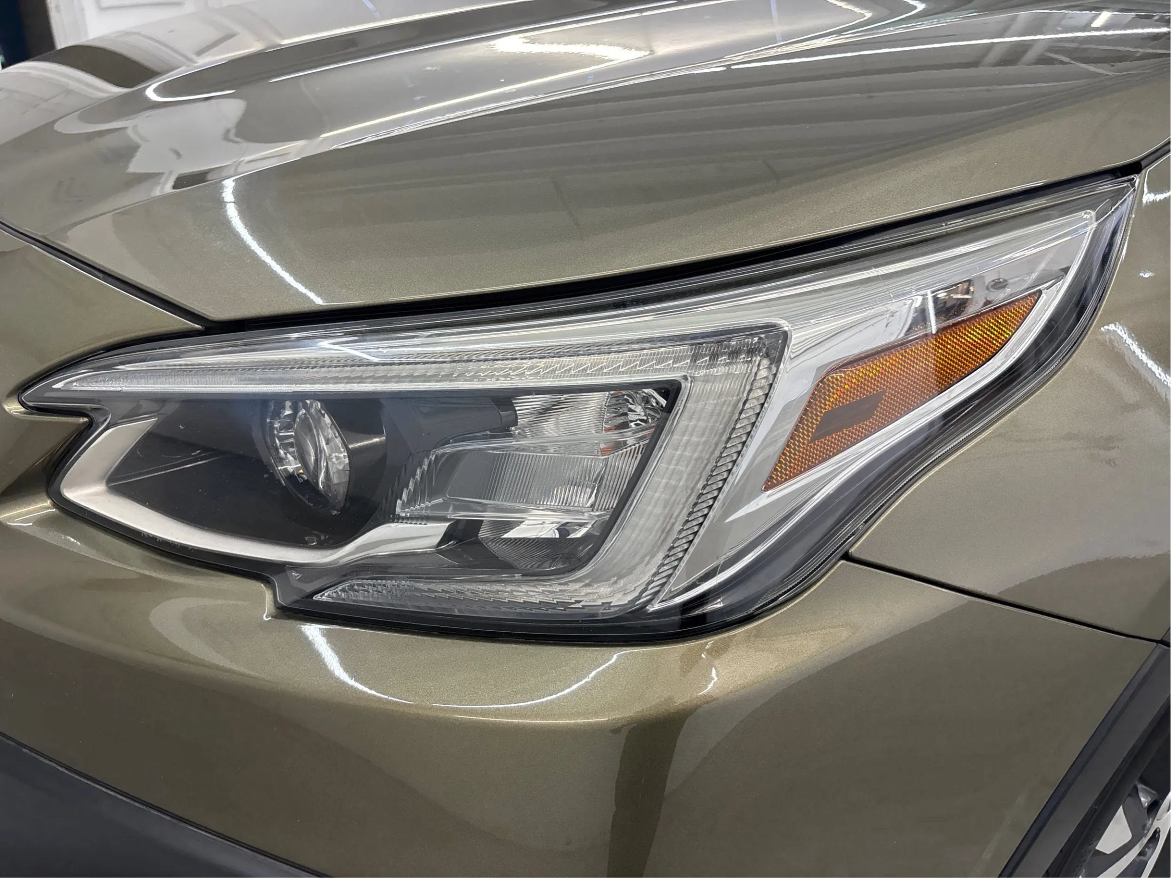 Used 2020 Subaru Outback Touring XT AWD/4WD image 32