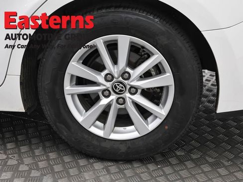 Used 2025 Toyota Camry LE FWD image 33