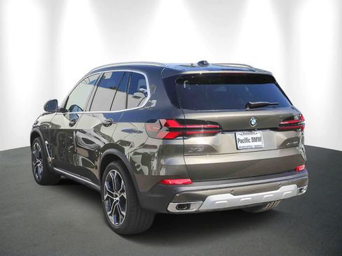 New 2026 BMW X5 xDrive40i w/ Premium Package image 4