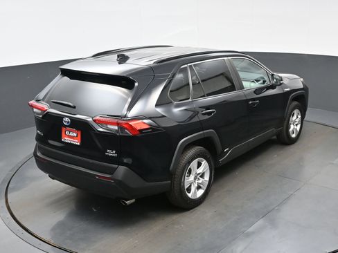 Used 2021 Toyota RAV4 XLE AWD/4WD image 40
