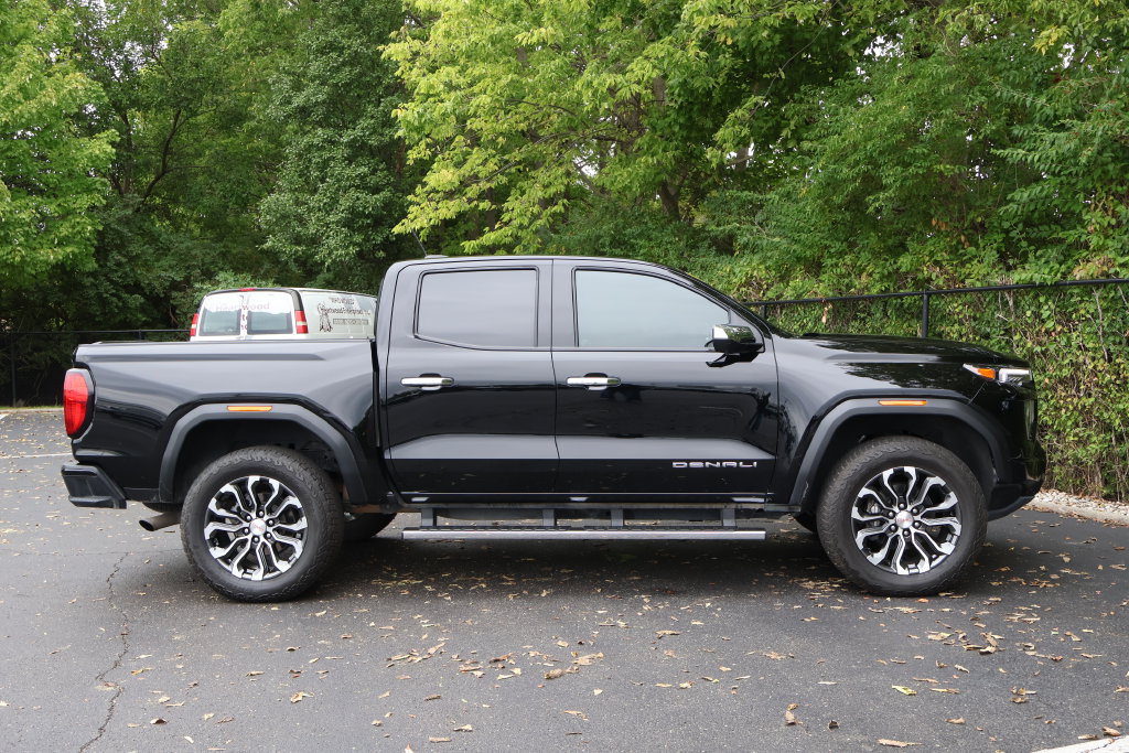 Certified 2025 GMC Canyon Denali AWD/4WD image 12