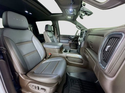 Used 2023 GMC Sierra 3500 Denali w/ Denali Ultimate Package image 26