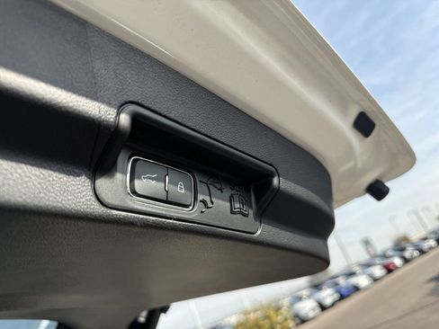 New 2025 Ford Explorer Platinum w/ LUX Leather Package image 27