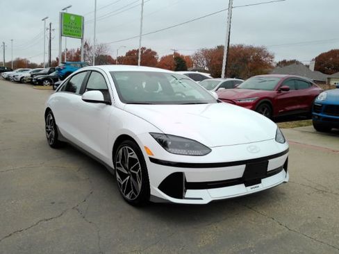 Used 2024 Hyundai Ioniq 6 SEL image 4