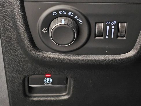 New 2026 Jeep Grand Cherokee L Laredo image 24