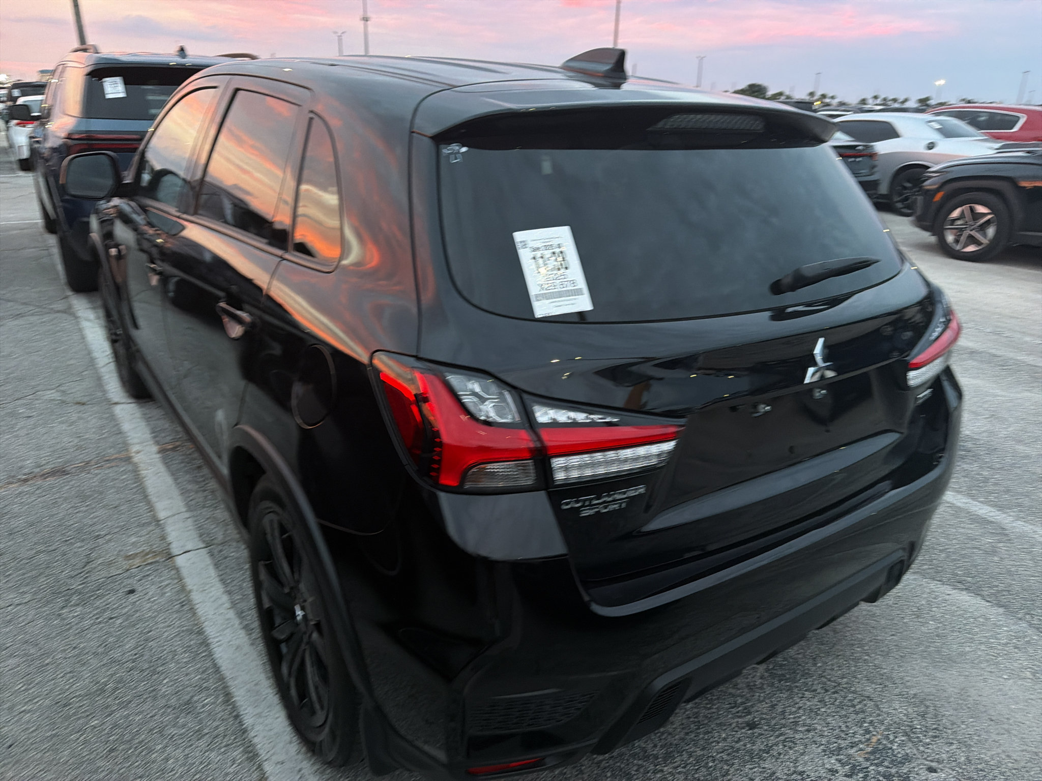 Used 2025 Mitsubishi Outlander Sport LE AWD/4WD image 4