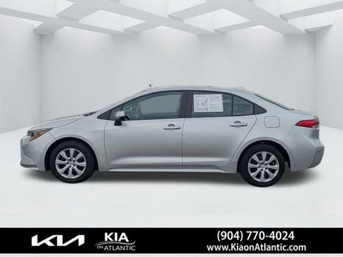 Used 2024 Toyota Corolla LE image 6