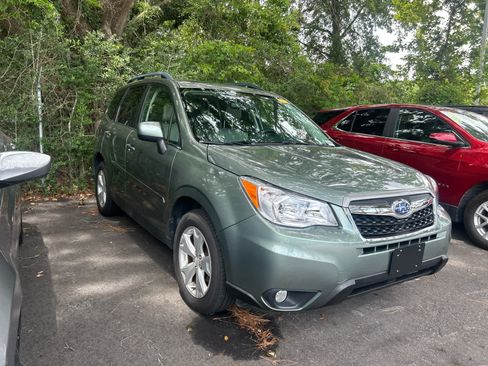 Used 2016 Subaru Forester 2.5i Limited AWD/4WD image 5