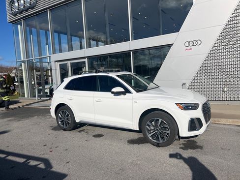 Used 2023 Audi Q5 2.0T Premium Plus w/ Premium Plus Package image 10