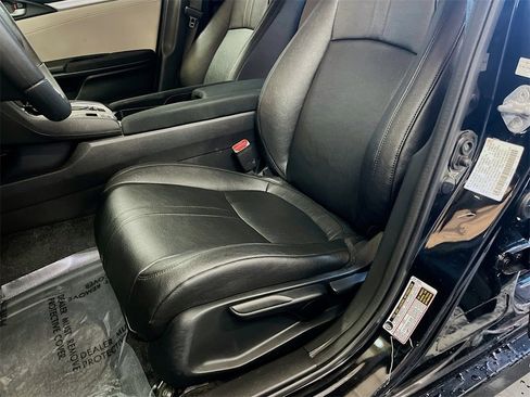 Used 2018 Honda Civic EX image 18