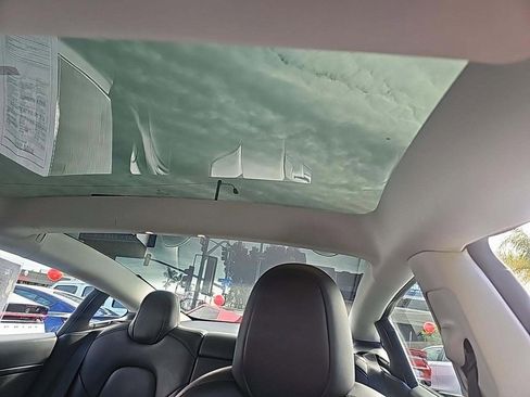 Used 2023 Tesla Model 3 Standard Range image 7