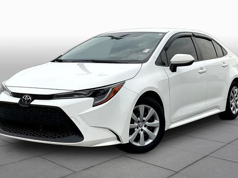 Used 2022 Toyota Corolla LE FWD image 1