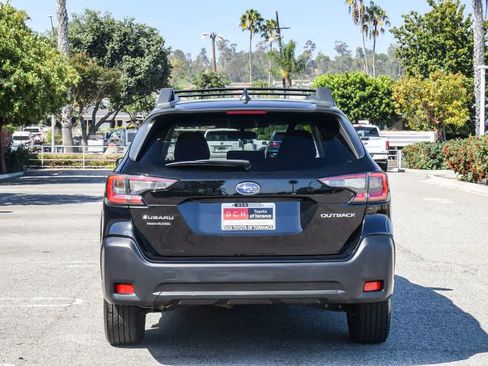 Used 2023 Subaru Outback Premium AWD/4WD image 8