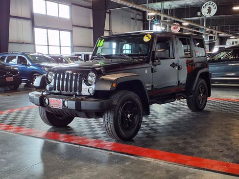Used 2016 Jeep Wrangler Unlimited Sport w/ Quick Order Package 24S AWD/4WD image 3