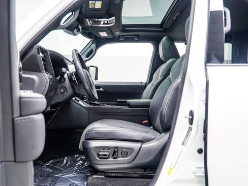 Used 2024 Lexus GX 550 w/ Cold Area Package image 39