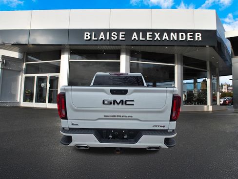 Used 2024 GMC Sierra 1500 AT4 w/ Technology Package image 4