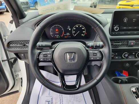 Certified 2025 Honda HR-V Sport image 21