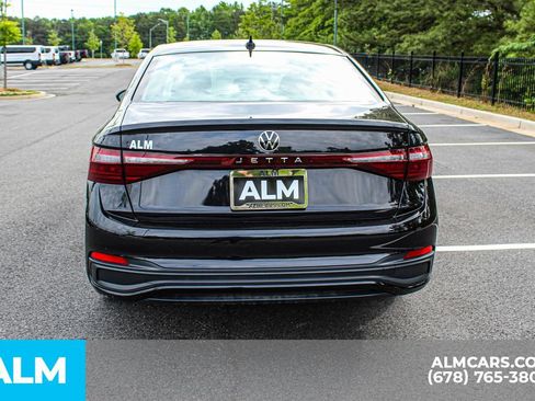 Used 2025 Volkswagen Jetta Sport FWD image 10