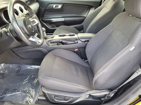 Used 2022 Ford Mustang GT w/ Equipment Group 301A RWD image 16