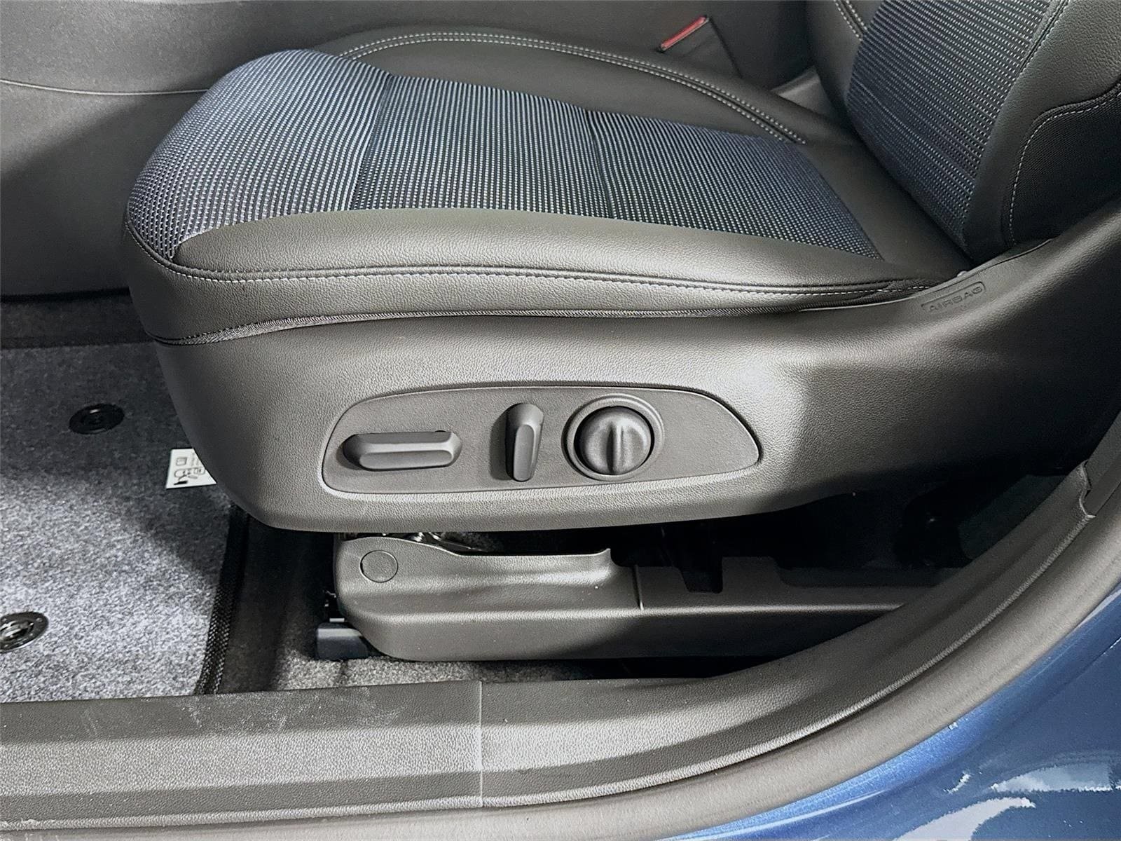 New 2026 Buick Envista Sport Touring w/ Convenience I Package FWD image 19
