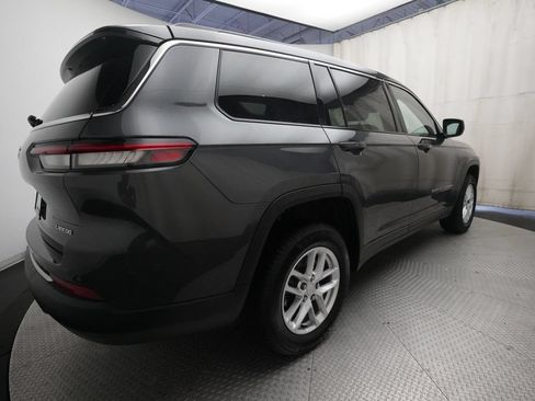 Used 2022 Jeep Grand Cherokee L Laredo w/ Luxury Tech Group I AWD/4WD image 35
