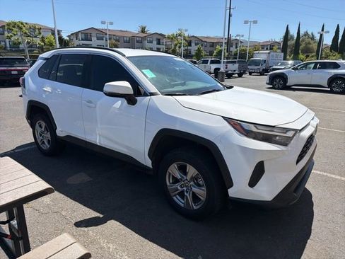 Certified 2024 Toyota RAV4 XLE AWD/4WD image 1