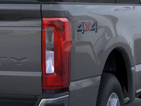 New 2026 Ford F250 4x4 Crew Cab Super Duty image 21
