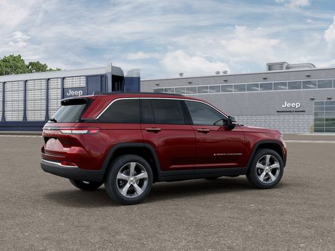 New 2026 Jeep Grand Cherokee Limited AWD/4WD image 2