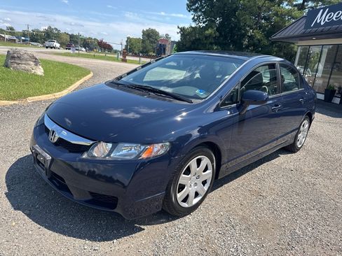 Used 2010 Honda Civic LX image 3