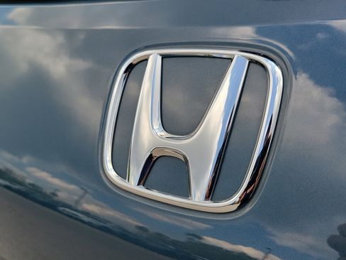 Used 2025 Honda HR-V LX image 11