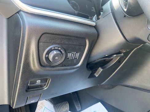 Used 2023 Jeep Grand Cherokee L Limited AWD/4WD image 13