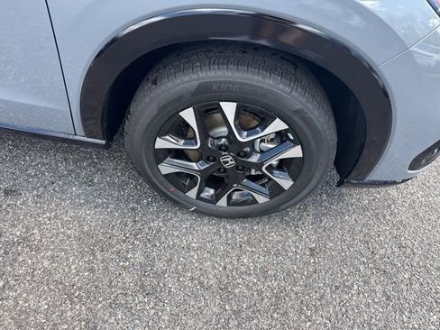 New 2026 Honda HR-V EX-L image 9