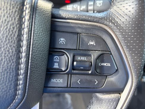 Used 2025 Toyota 4Runner TRD Sport Premium AWD/4WD image 15
