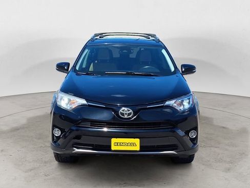 Used 2018 Toyota RAV4 XLE w/ Plus Extra Value Package AWD/4WD image 8