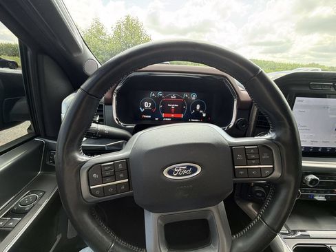 Used 2021 Ford F150 Lariat w/ Equipment Group 502A High AWD/4WD image 17