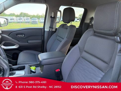 Certified 2023 Nissan Frontier SV w/ Technology Package AWD/4WD image 13