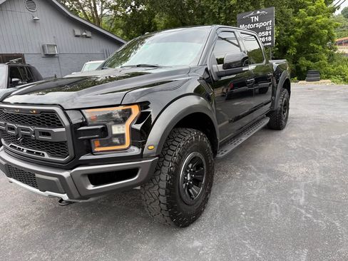 Used 2017 Ford F150 Raptor w/ Equipment Group 802A Luxury AWD/4WD image 21