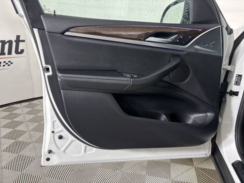 Used 2024 BMW X3 sDrive30i w/ Convenience Package image 8