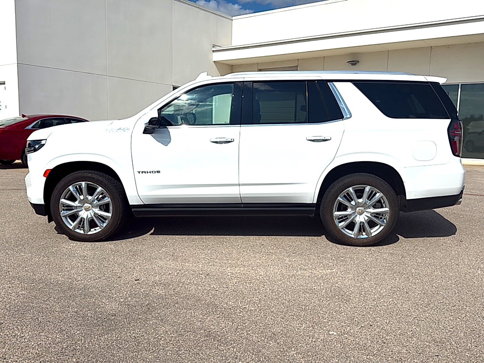 Used 2021 Chevrolet Tahoe 4WD High Country image 4