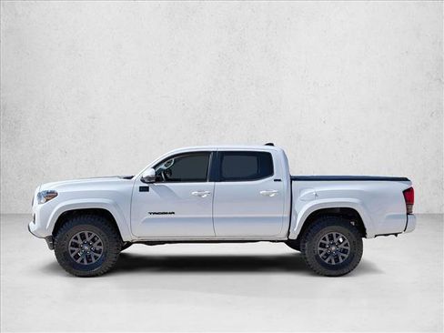 Used 2023 Toyota Tacoma SR5 w/ Technology Package image 8