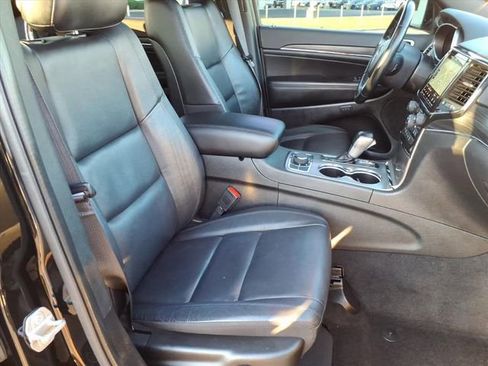 Used 2022 Jeep Grand Cherokee Limited w/ Trailer Tow Group IV image 26