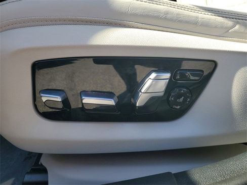 Used 2023 BMW 530i w/ Premium Package image 19