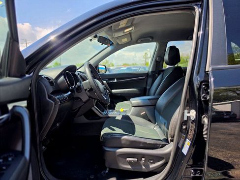 Used 2011 Kia Sorento EX AWD/4WD image 9