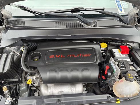 Certified 2022 Jeep Compass Limited image 11